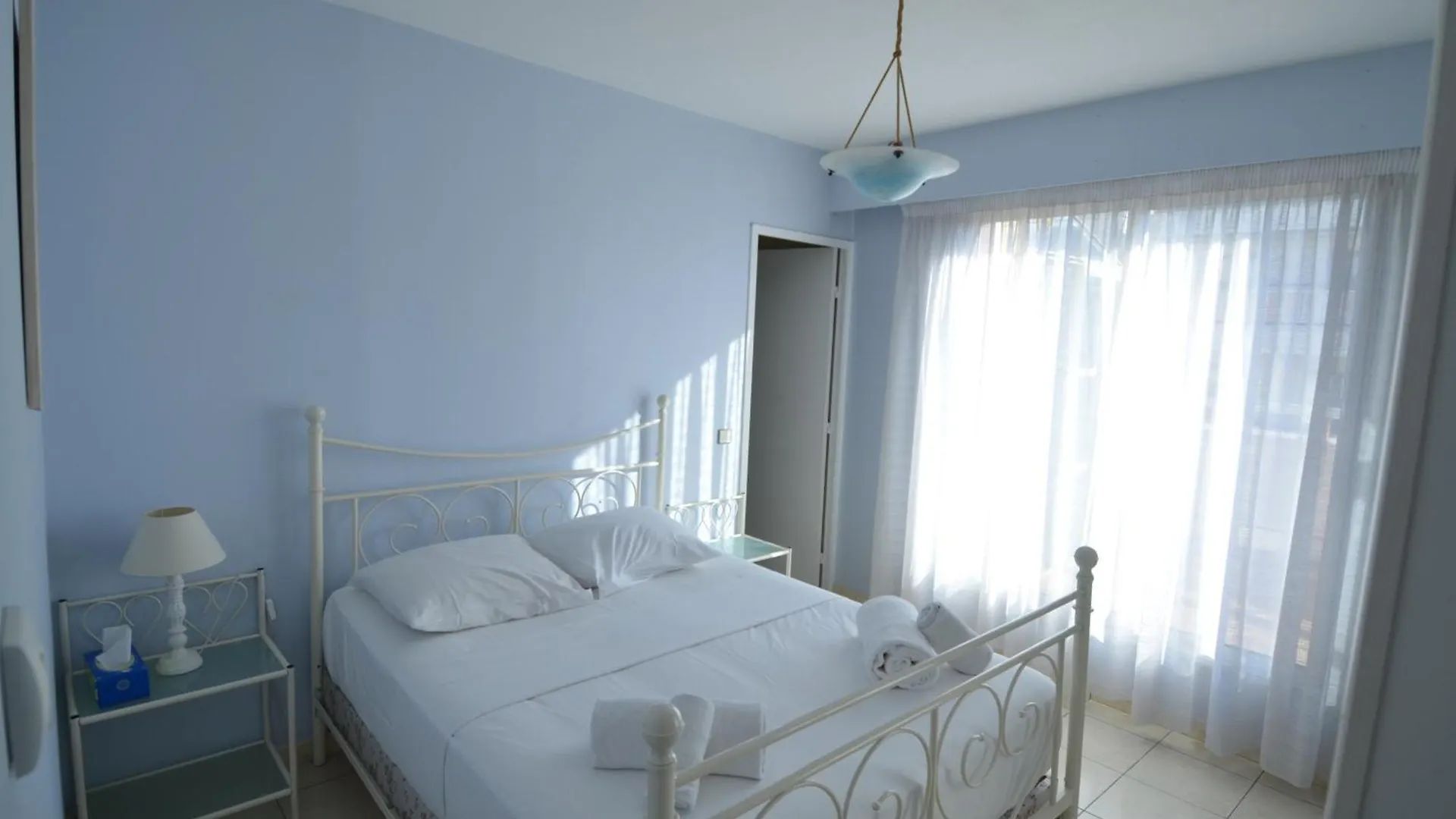 Helianthe - Superbe Appartement Avec Terrasse Vue Mer Et Chateau Au Port De Nice