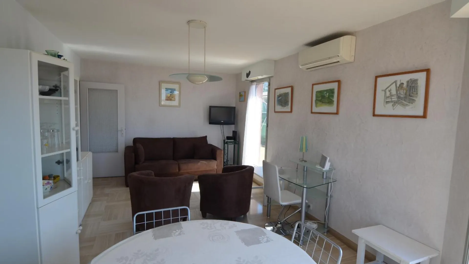 Helianthe - Superbe Appartement Avec Terrasse Vue Mer Et Chateau Au Port De Nizza